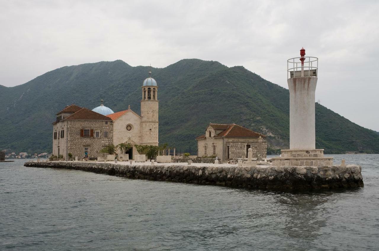 Heritage Hotel Leon Coronato Perast Bagian luar foto